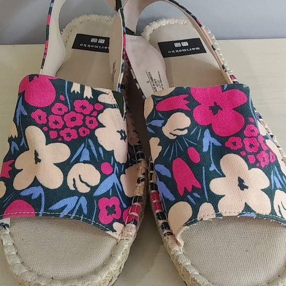 Marimekko x uniqlo Shoes - Marimekko x Uniqlo floral Cotton espadrilles size xl (9)